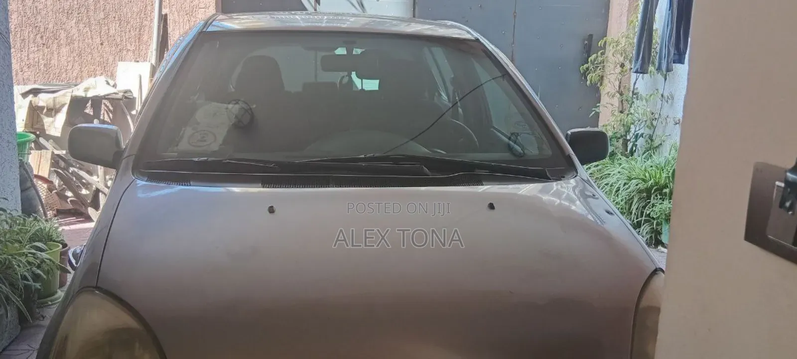 Toyota Yaris 2004 Gold