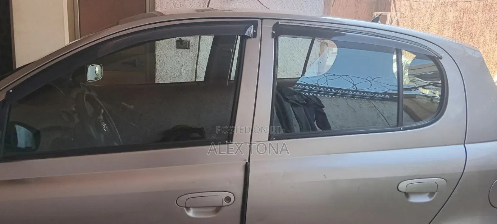 Toyota Yaris 2004 Gold