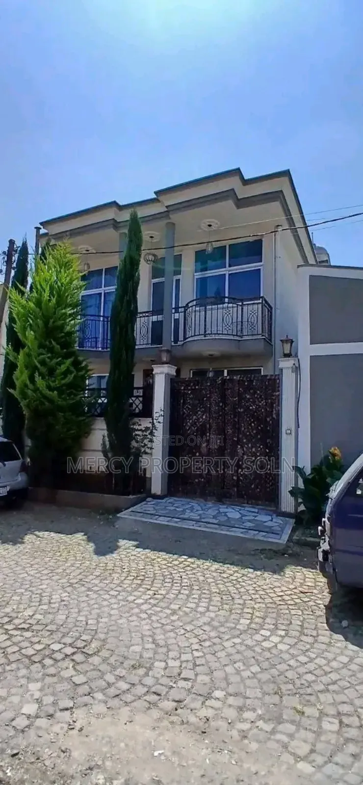 Furnished 5bdrm House in Bole for sale