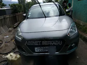 Suzuki Dzire 2022 Silver