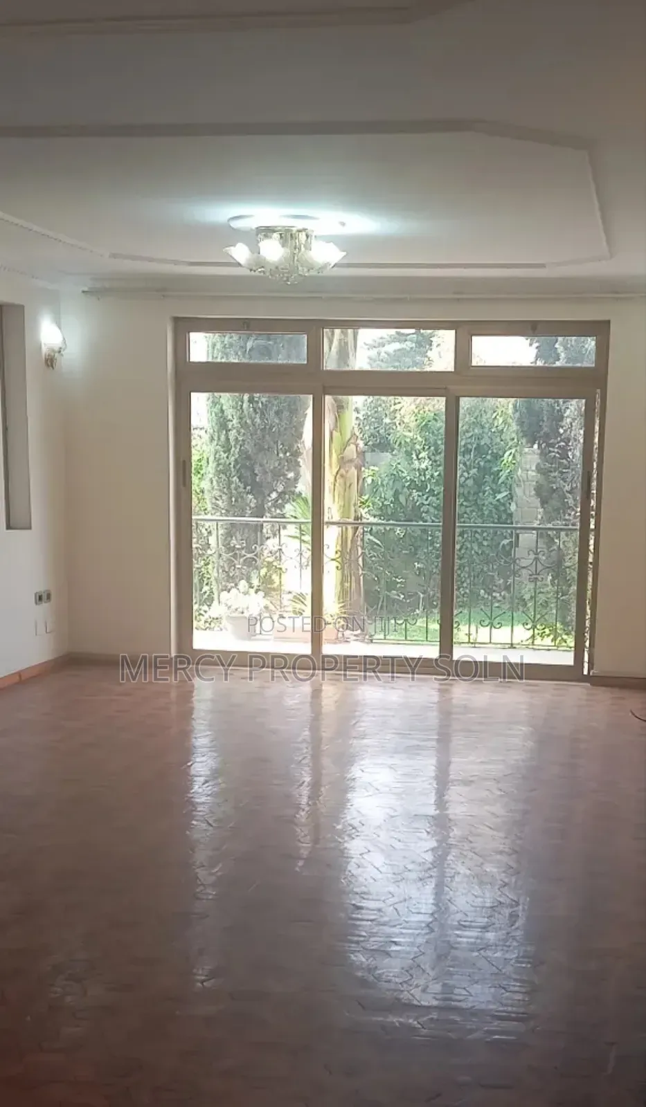 Furnished 5bdrm House in Bole for sale