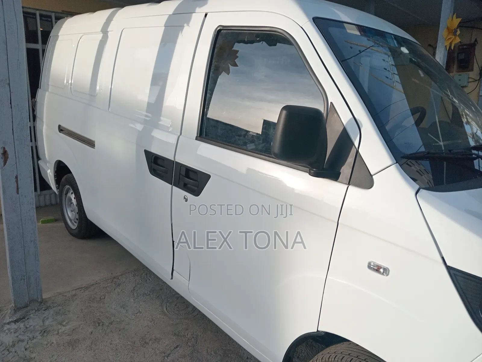 New Karry Dolphin 2025 White