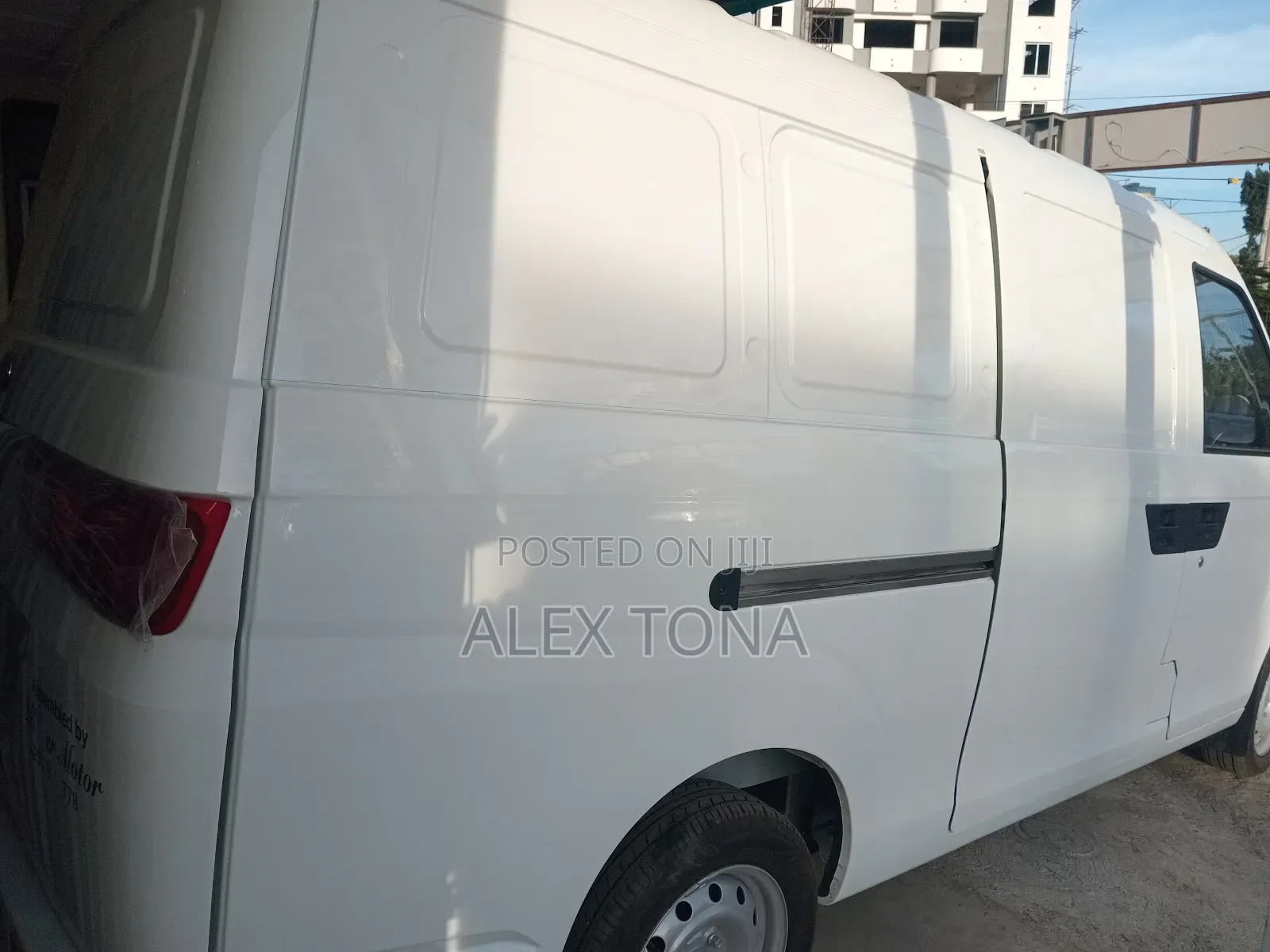 New Karry Dolphin 2025 White