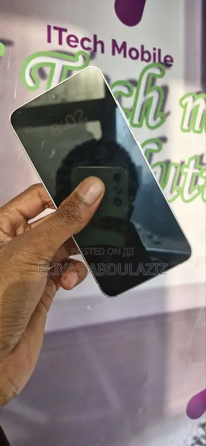 New Samsung Galaxy S23 128 GB Green