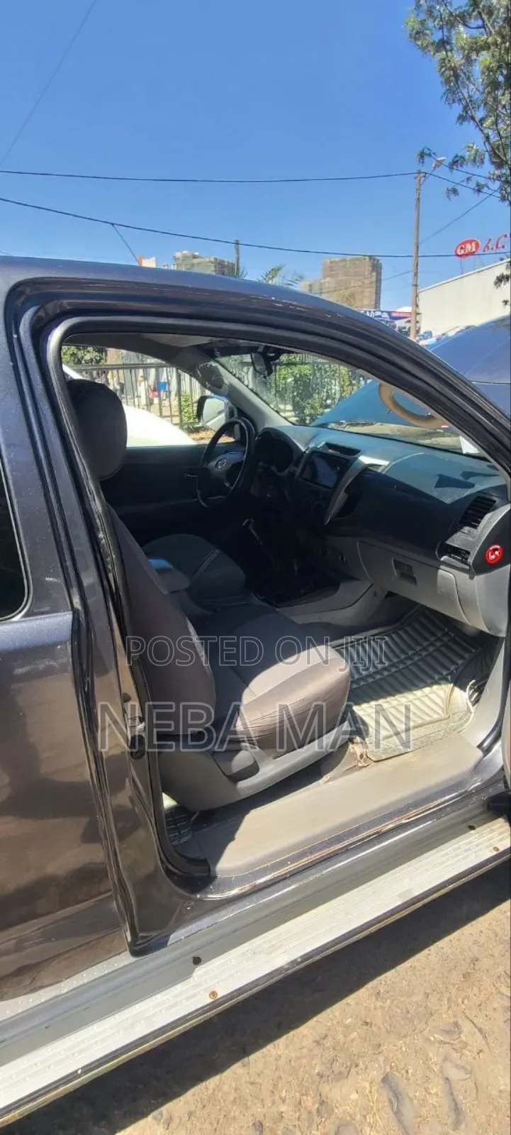 Toyota Hilux 2009 Gray