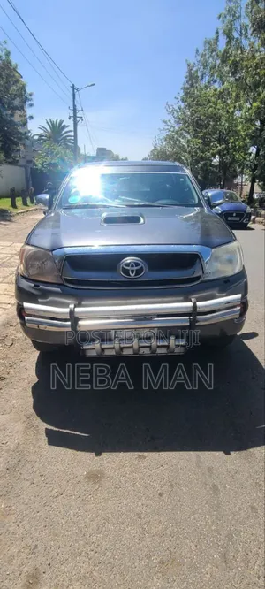 Photo - Toyota Hilux 2009 Gray