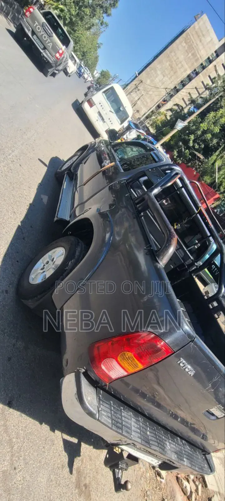 Toyota Hilux 2009 Gray