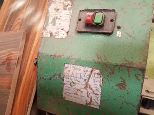 Photo - Wood Leth Machine for Table Leg and Table Lamp Manufacturing