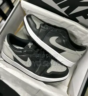 Air Jordan 1 Low Dark Grey