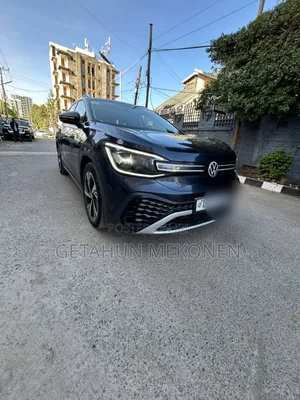 Volkswagen ID.6 2023 Blue