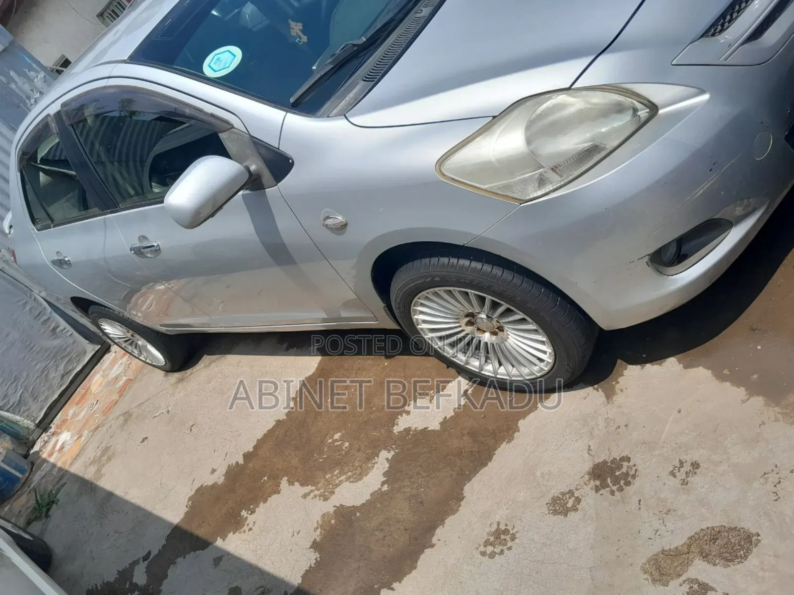 Toyota Belta 2010 Silver