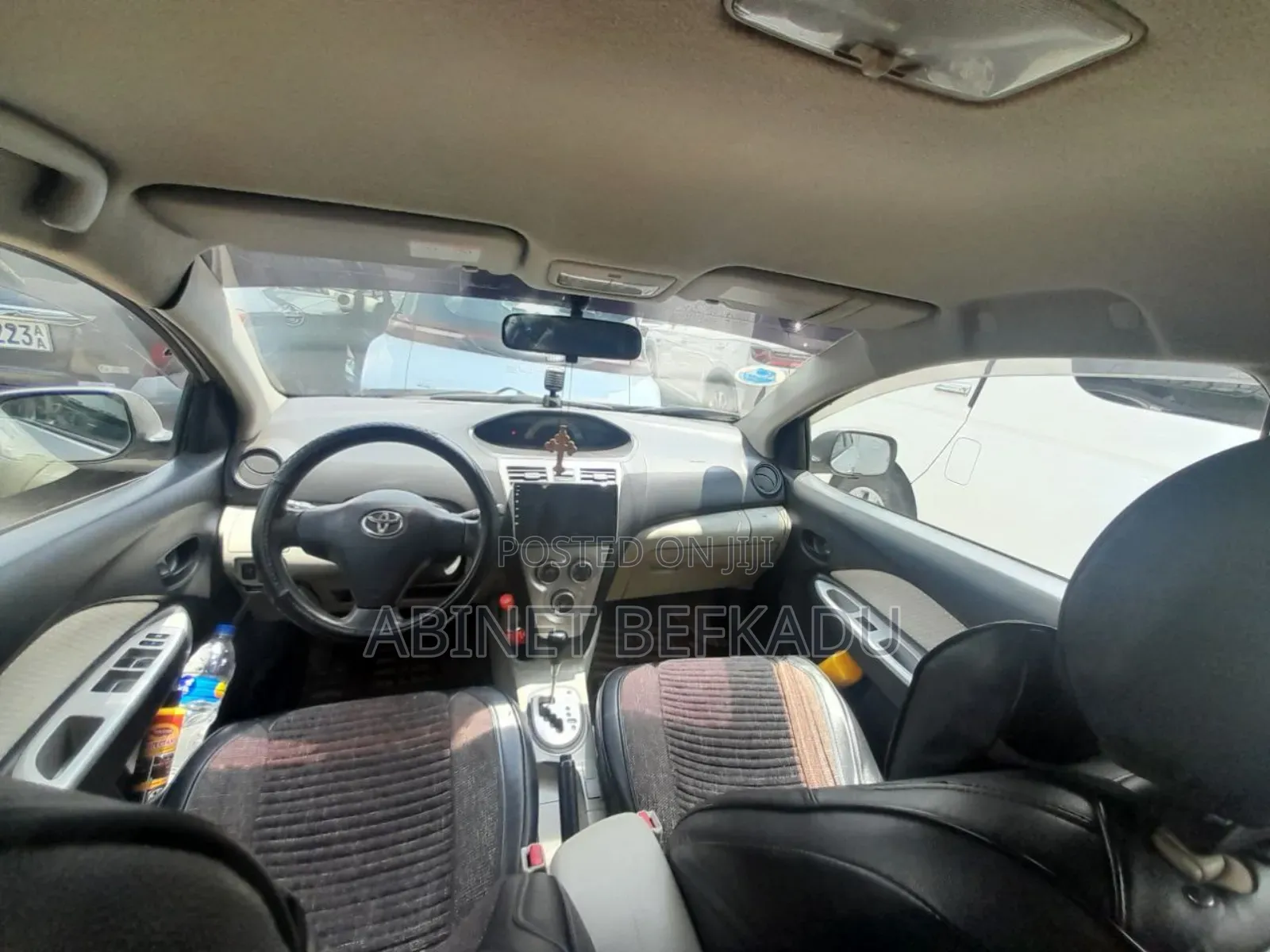 Toyota Belta 2010 Silver