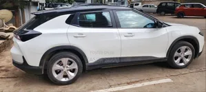 Chevrolet Menlo 61.1 kWh FWD 2023 White