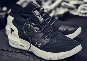 Under Armour Hover Project Fashion Shoes