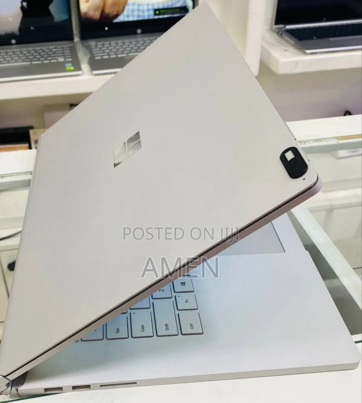 New Laptop Microsoft Surface Book 2 16GB Intel Core I7 SSD 256GB