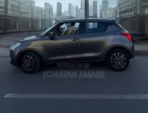 Suzuki Swift 2022 Gray