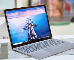 New Laptop Microsoft Surface 8GB Intel Core I5 SSD 512GB