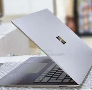 New Laptop Microsoft Surface 8GB Intel Core I5 SSD 512GB
