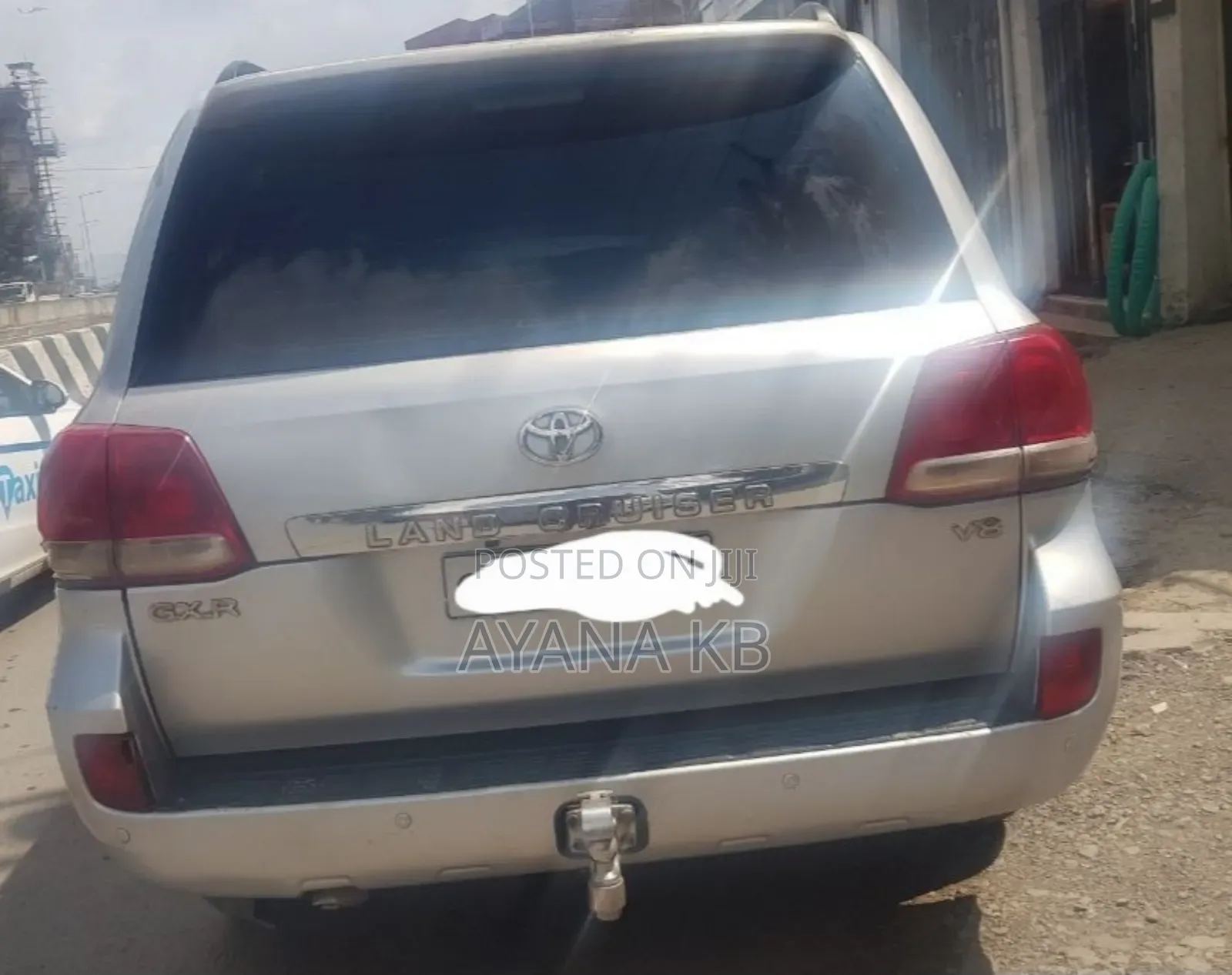 Toyota Land Cruiser 2009 White