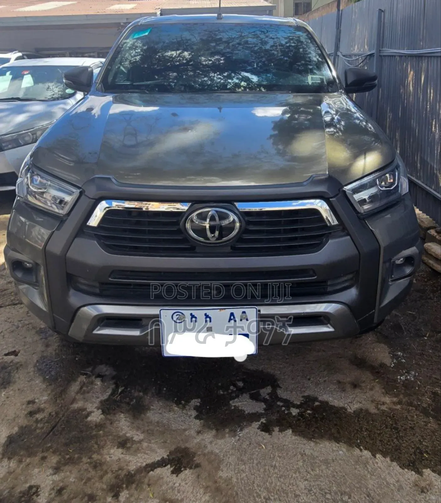 Toyota Hilux 2021 Green