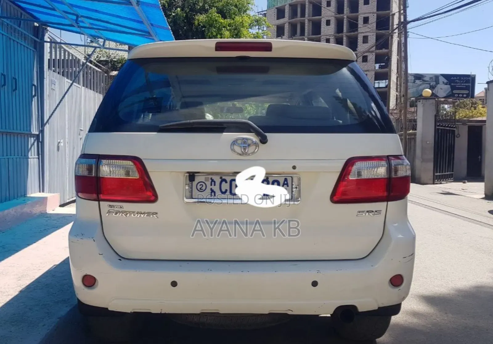 Toyota Fortuner 2.7 RWD 2012 White