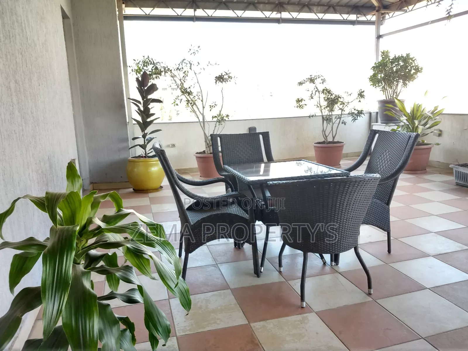 Furnished 2bdrm Apartment in Bole for rent
