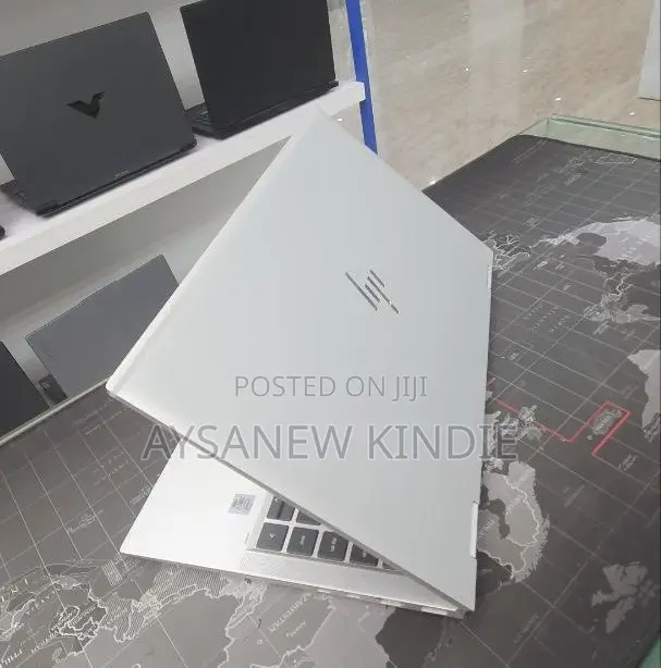 New Laptop HP EliteBook 1040 G8 16GB Intel Core I7 SSD 512GB