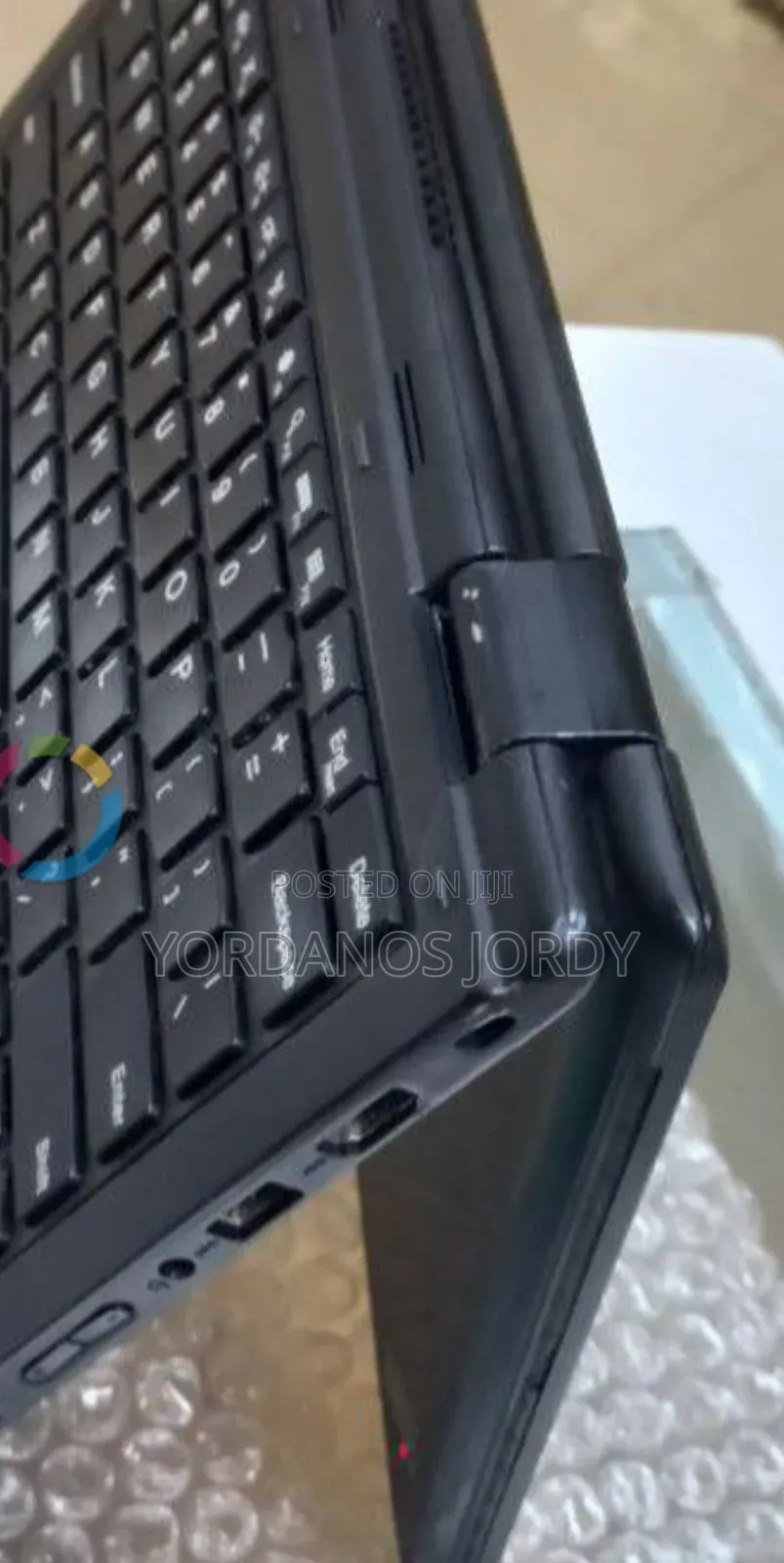 New Laptop Lenovo Yoga 11e 4GB Intel Core 2 Quad SSD 128GB