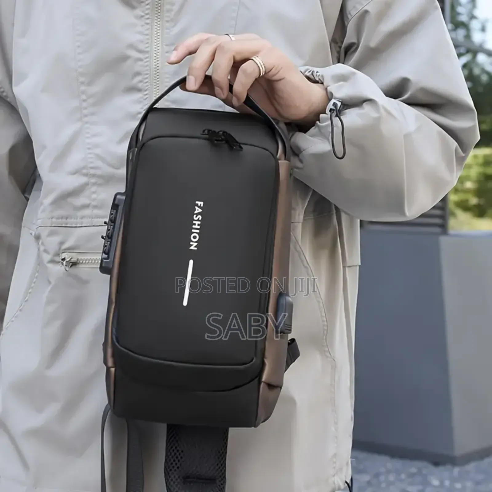 Smart Tourist Hand Bag