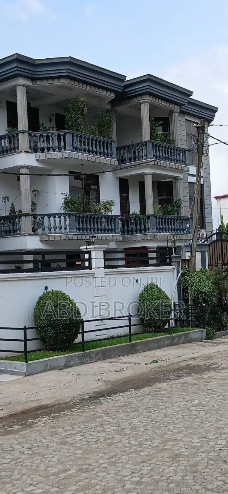 Furnished 6bdrm Apartment in ሀያት Area, Bole for sale