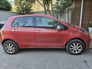 Toyota Yaris 1.0 2006 Orange