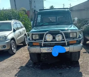 Photo - Toyota Land Cruiser 90 2000 Blue
