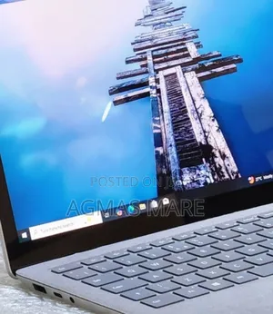 New Laptop Microsoft Surface 8GB Intel Core I7 SSD 512GB