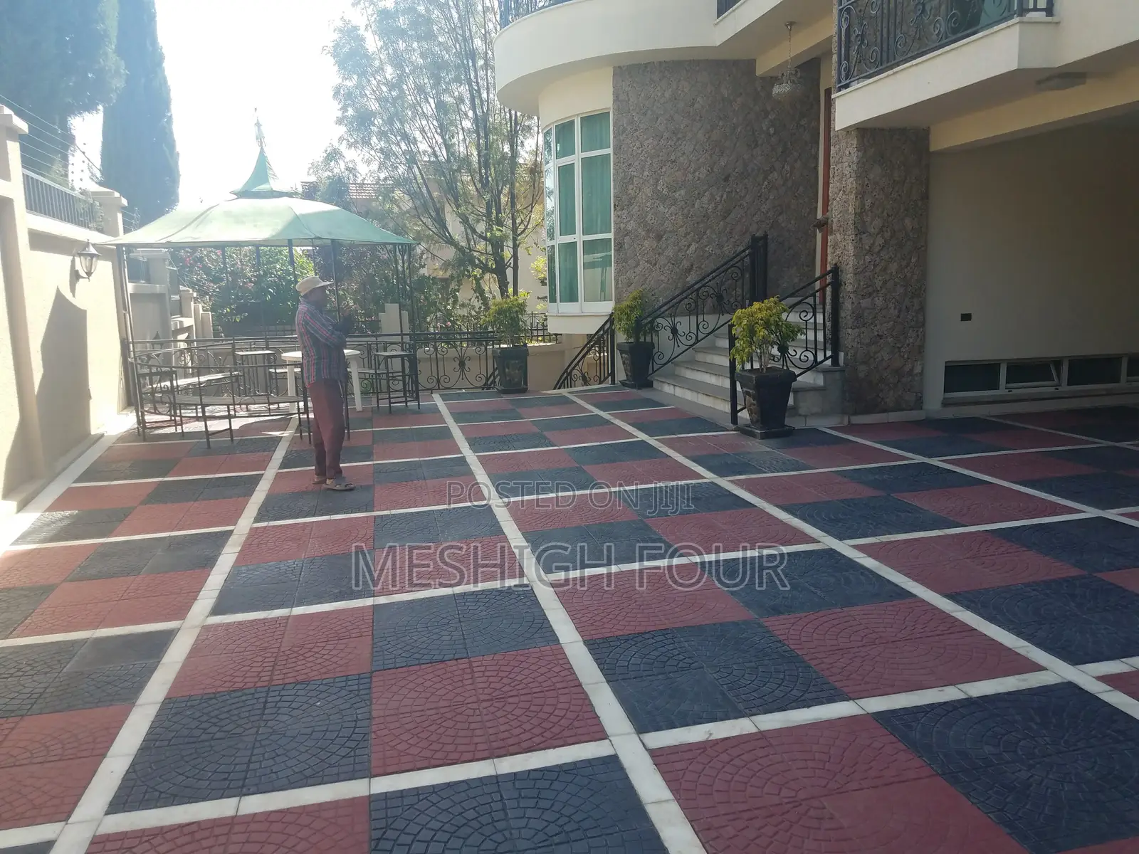 6bdrm House in Private, Nifas Silk-Lafto for rent