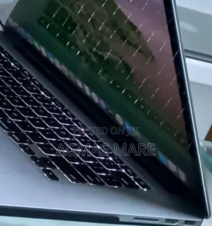 New Laptop Apple MacBook Pro 2013 8GB Intel Core I7 SSD 256GB