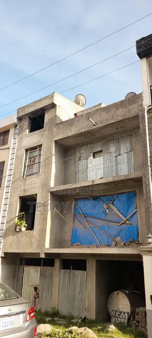 6bdrm House in Semit, Yeka for sale