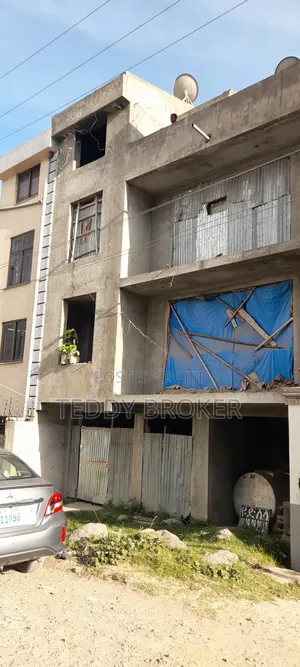 6bdrm House in Semit, Yeka for sale