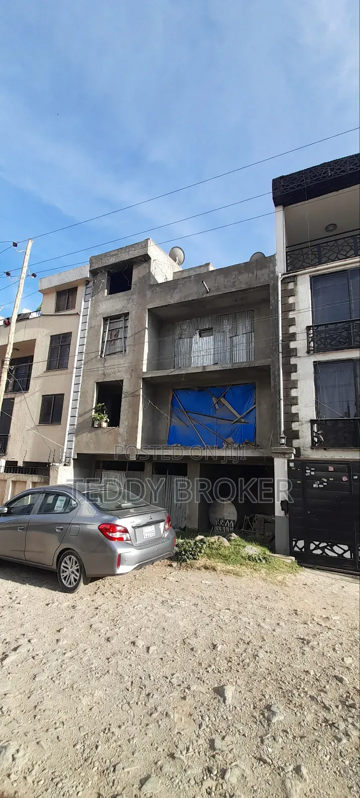 6bdrm House in Semit, Yeka for sale