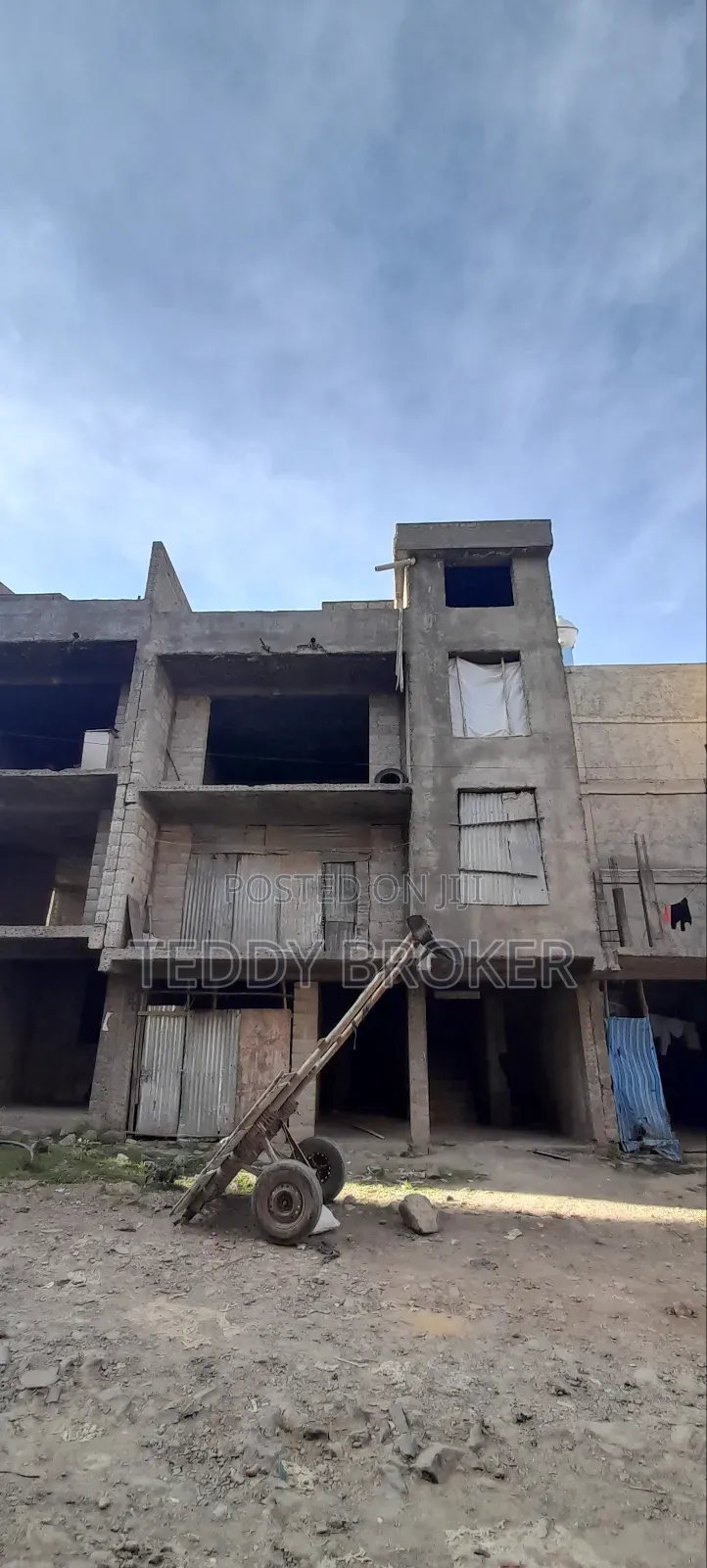 6bdrm House in Semit, Yeka for sale