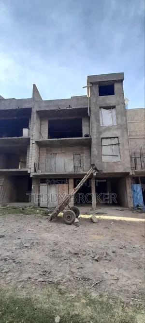 6bdrm House in Semit, Yeka for sale