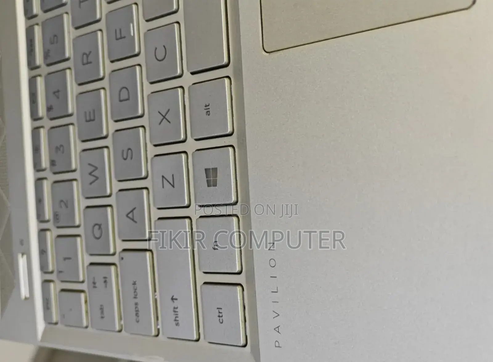 New Laptop HP Pavilion 15 8GB Intel Core I5 SSD 256GB