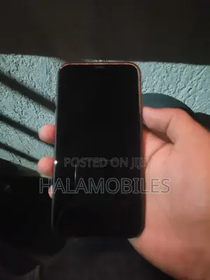 Photo - Apple iPhone 11 128 GB Black