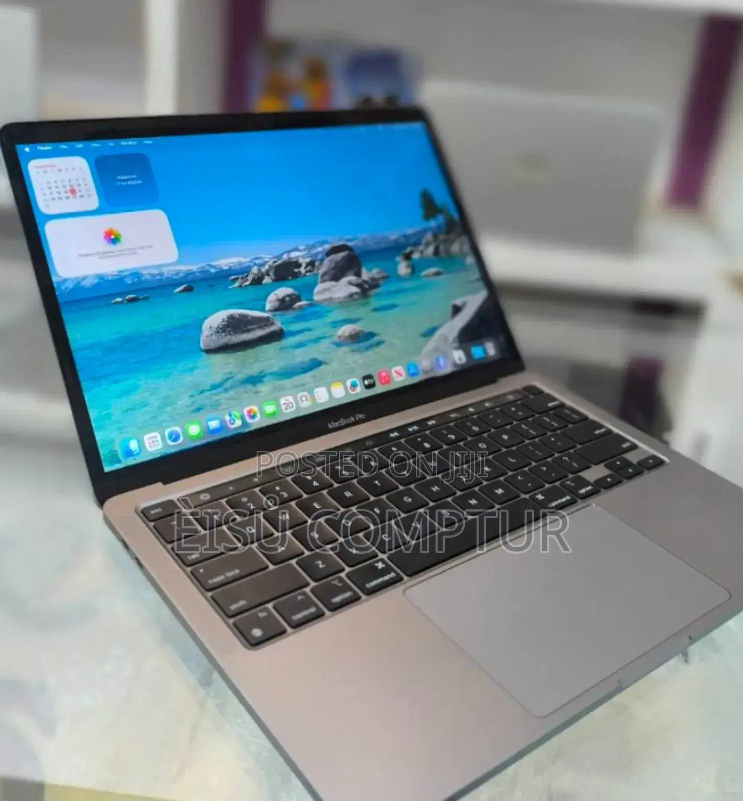 New Laptop Apple MacBook Pro M1 8GB Apple M1 Pro SSD 512GB