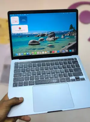 New Laptop Apple MacBook Pro M1 8GB Apple M1 Pro SSD 512GB