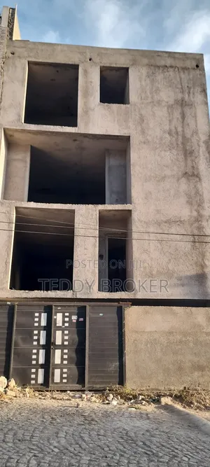 Photo - 8bdrm House in Semit, Yeka for sale