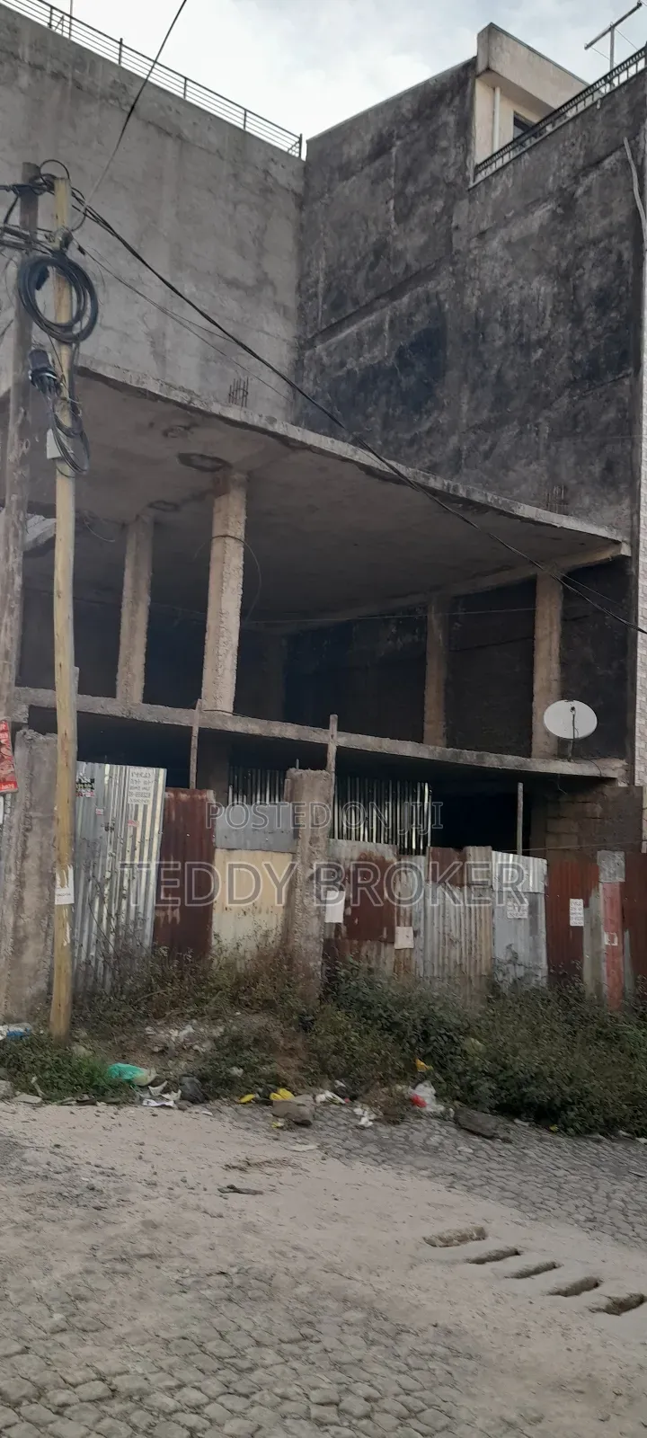 6bdrm House in Semit, Yeka for sale