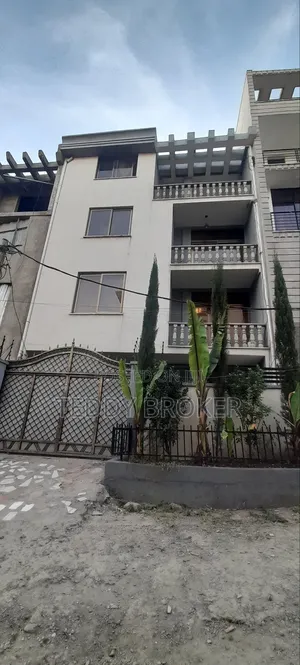 6bdrm House in Semit, Yeka for sale