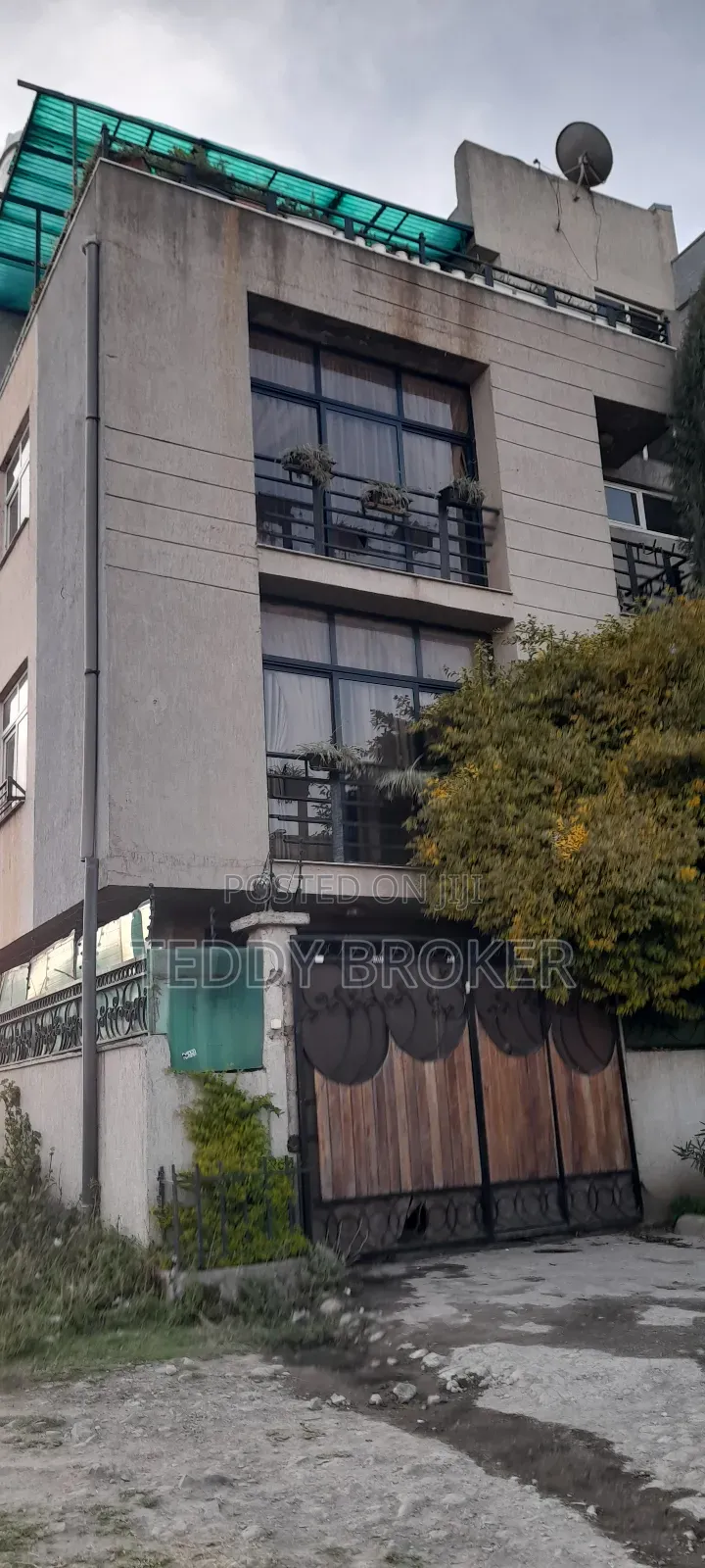 6bdrm House in Semit, Yeka for sale