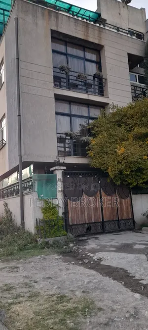 6bdrm House in Semit, Yeka for sale