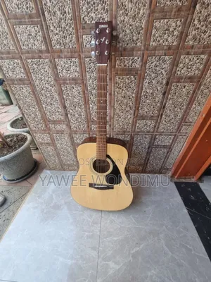 Yamaha F 310 Full Acoustic Guitar Best Condition